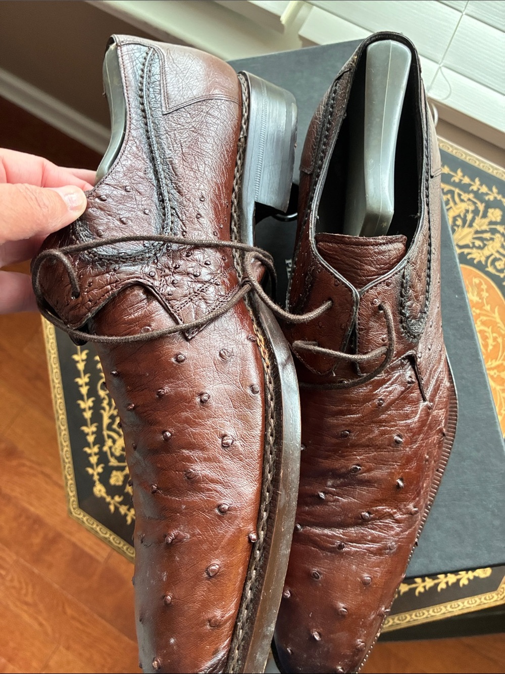 Mezlan Platinum Men’s 10.5 M Brown Romano Ostrich Leather Derby Lace-Up Shoes - Picture 3 of 16